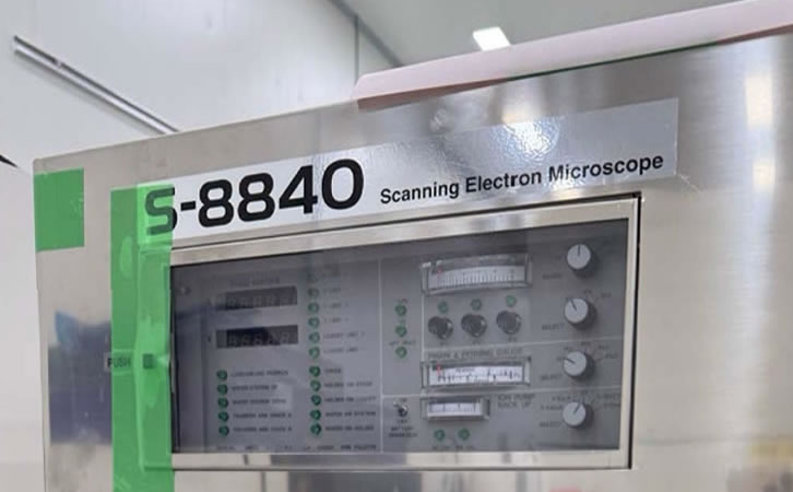 HITACHI S-8840��������@΢�R