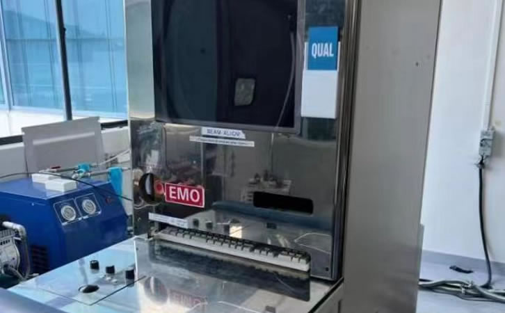 HITACHI S-8840��������@΢�R