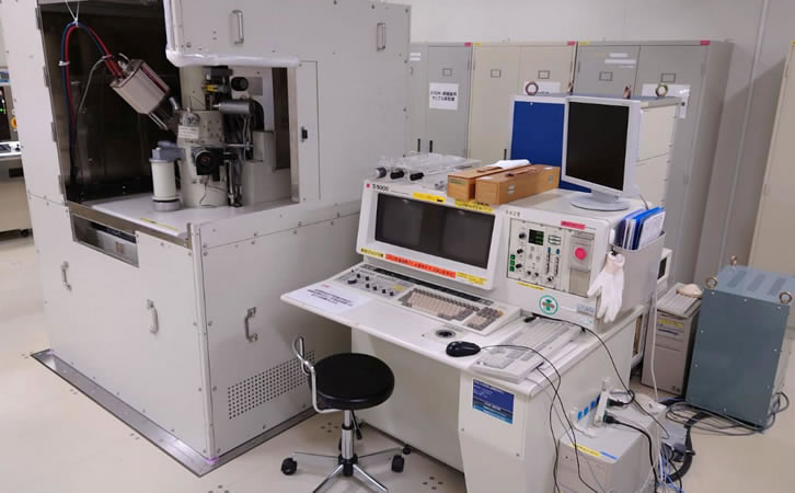 HITACHI S-5000��������@΢�R