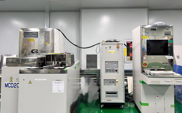 HITACHI S-8840��������@΢�R