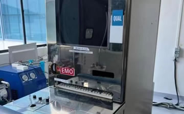 HITACHI S-8840��������@΢�R